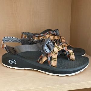 CHACO WOMEN'S Z/CLOUD X2 REMIX/COTTAGE POPPY SIZE 8